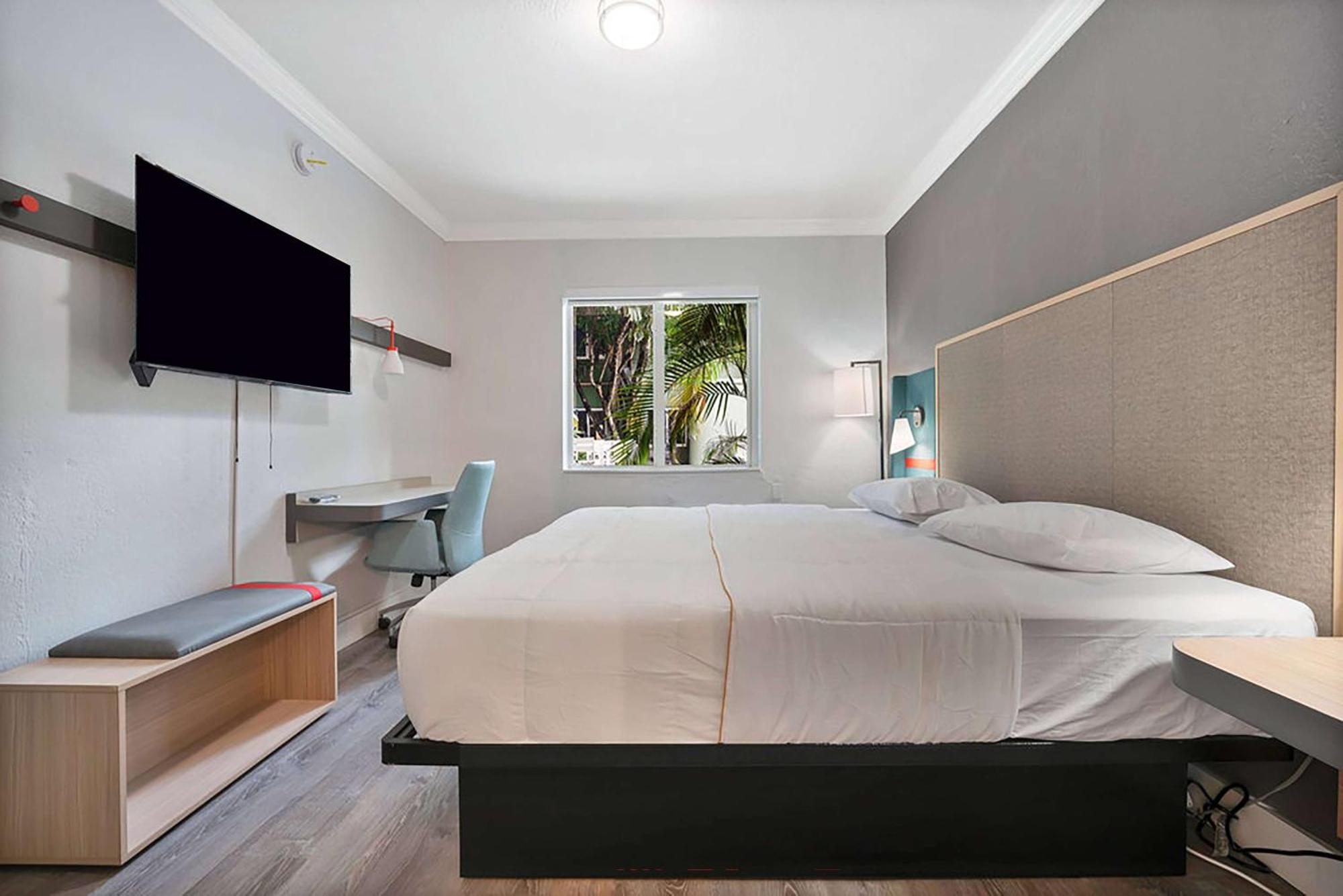 Garden Hotel Miami Airport, Trademark Collection By Wyndham マイアミ・スプリングス エクステリア 写真