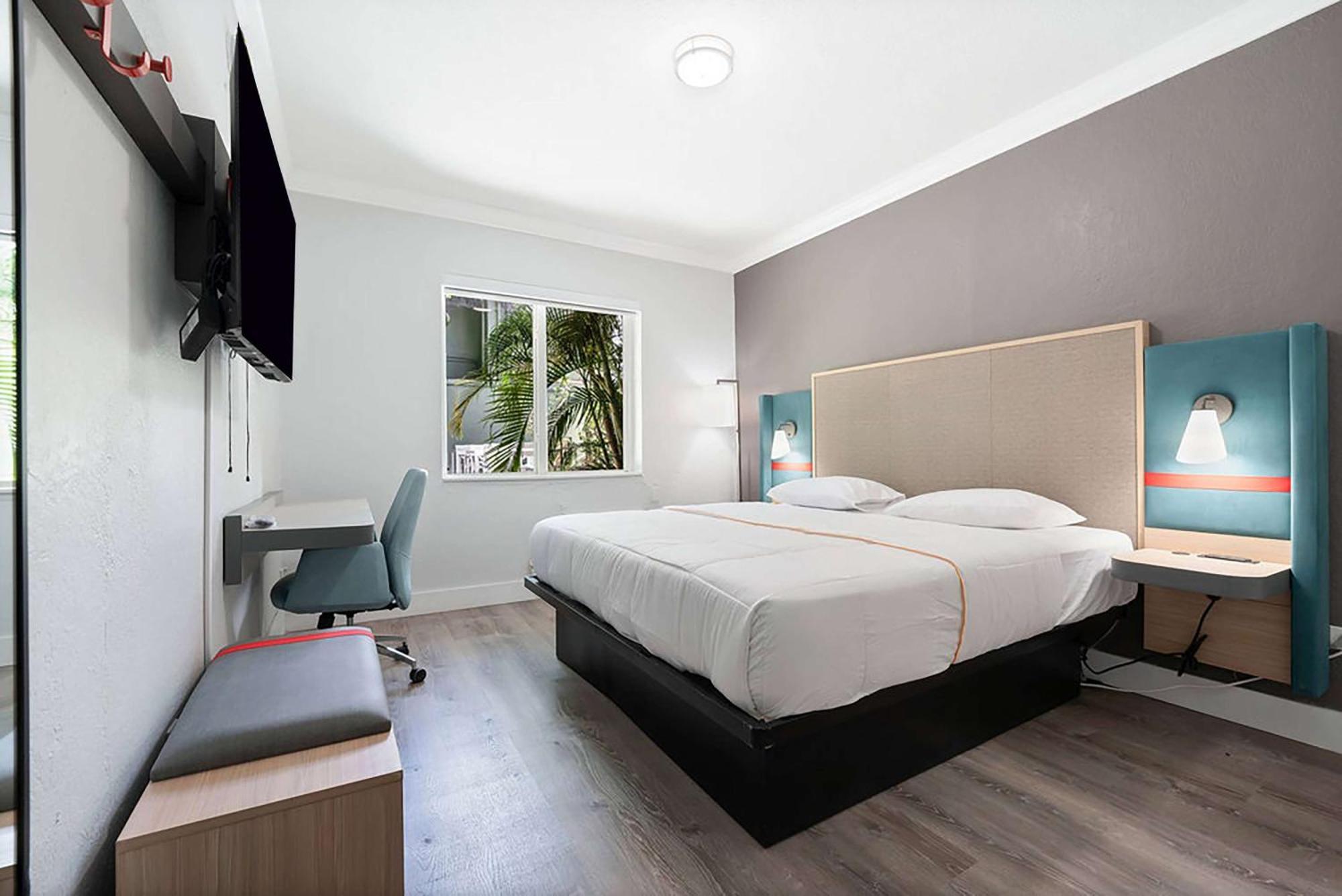 Garden Hotel Miami Airport, Trademark Collection By Wyndham マイアミ・スプリングス エクステリア 写真