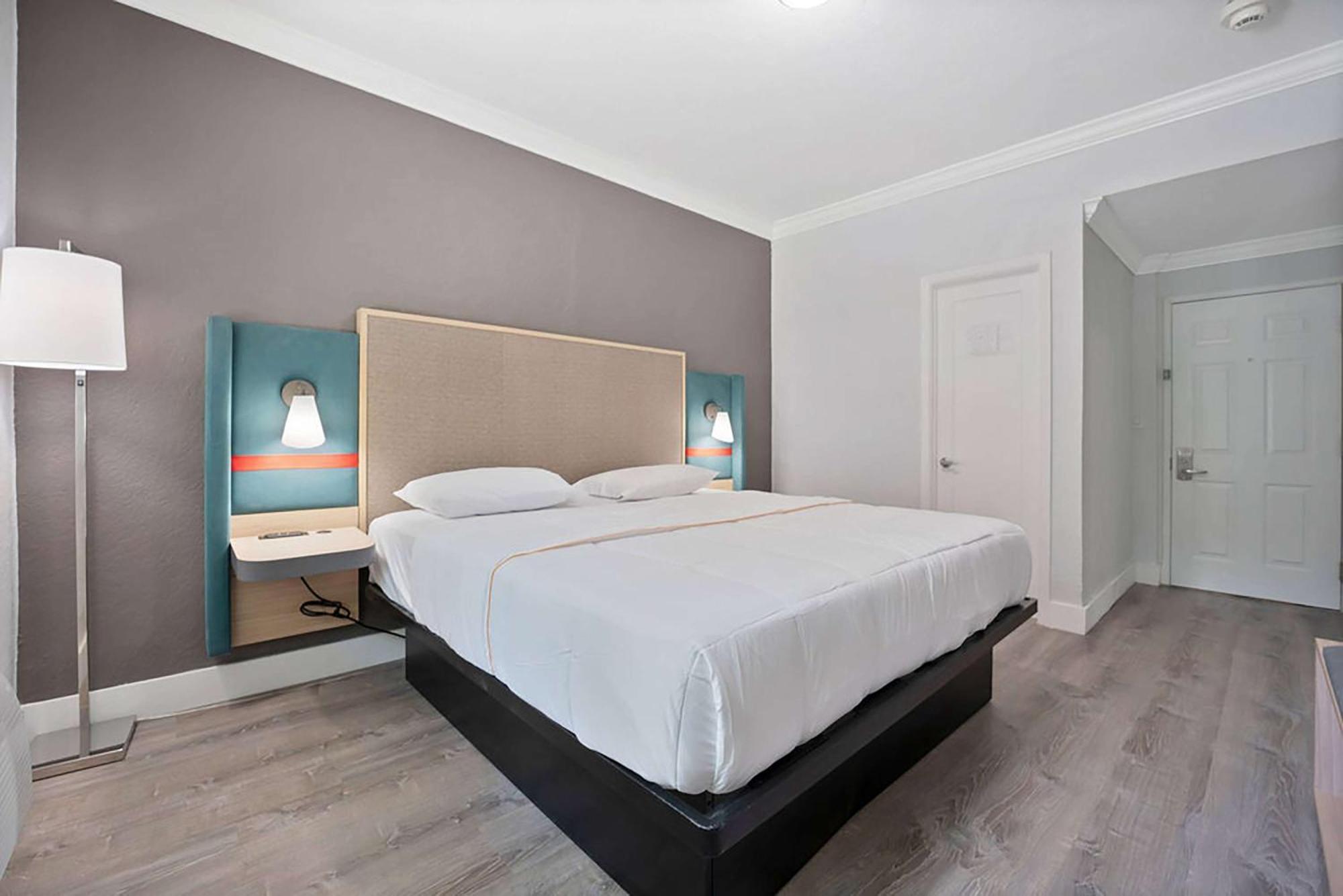 Garden Hotel Miami Airport, Trademark Collection By Wyndham マイアミ・スプリングス エクステリア 写真