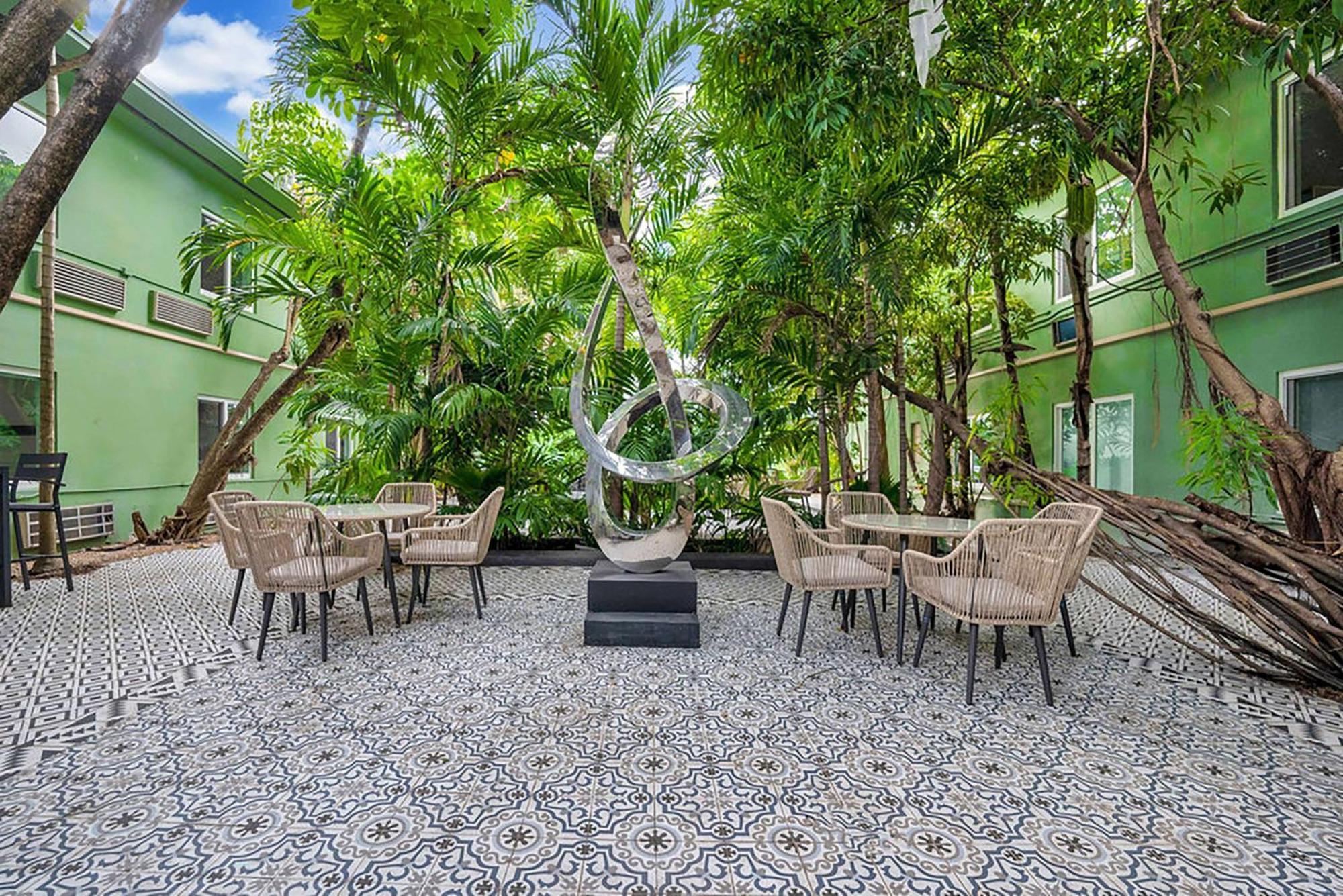 Garden Hotel Miami Airport, Trademark Collection By Wyndham マイアミ・スプリングス エクステリア 写真