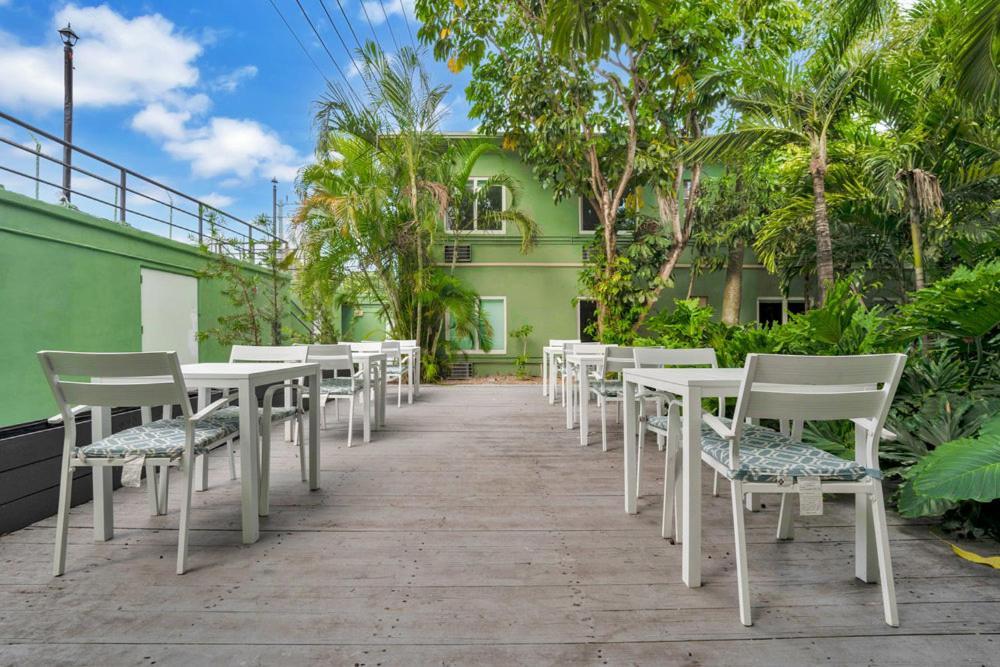 Garden Hotel Miami Airport, Trademark Collection By Wyndham マイアミ・スプリングス エクステリア 写真