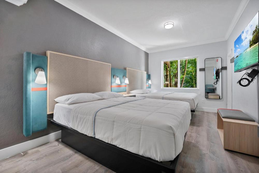 Garden Hotel Miami Airport, Trademark Collection By Wyndham マイアミ・スプリングス エクステリア 写真