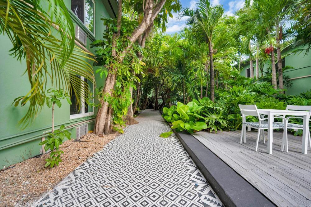 Garden Hotel Miami Airport, Trademark Collection By Wyndham マイアミ・スプリングス エクステリア 写真