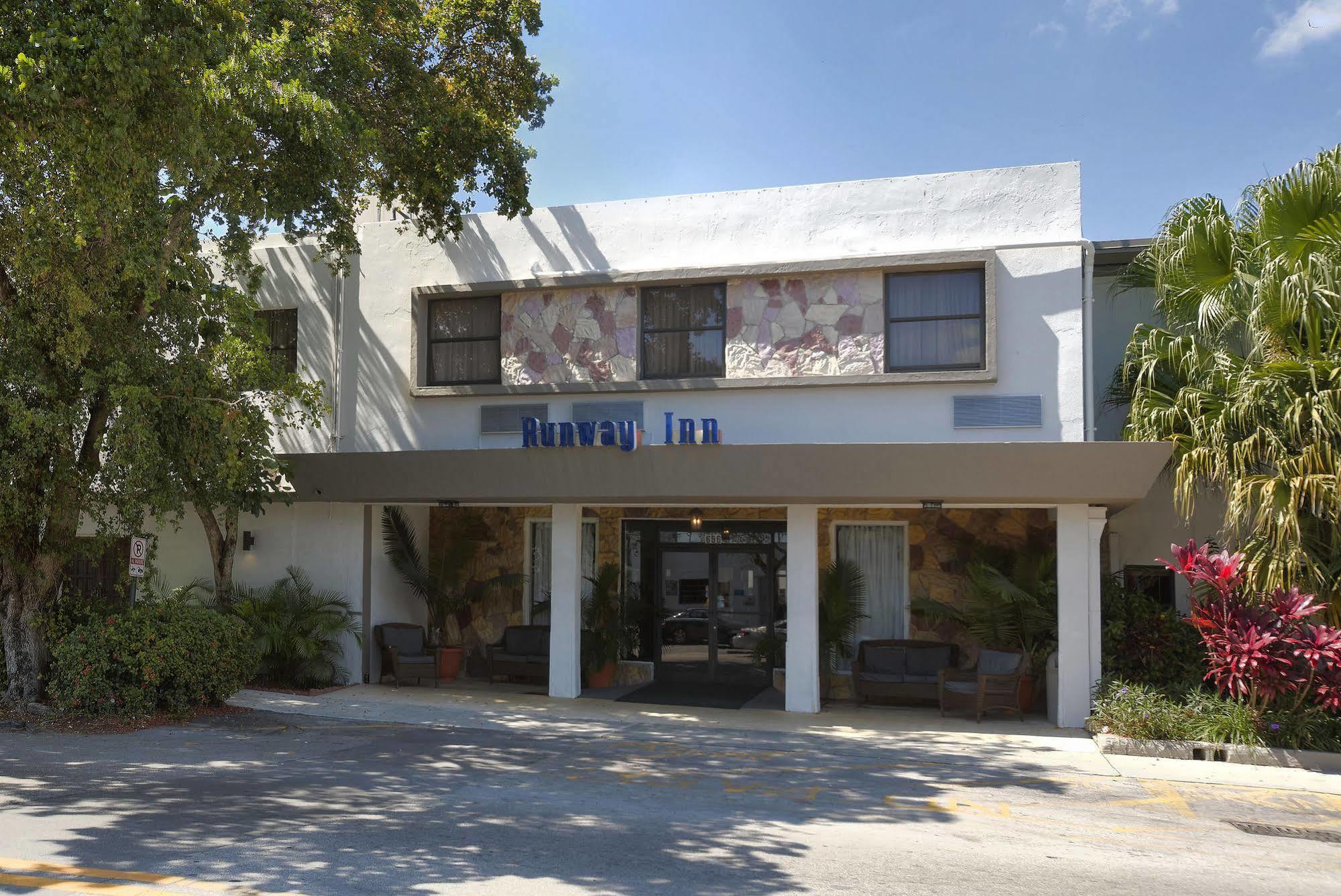 Garden Hotel Miami Airport, Trademark Collection By Wyndham マイアミ・スプリングス エクステリア 写真